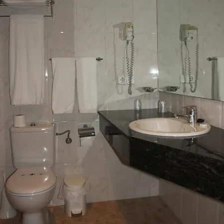 Roca Plana Hotel 2*